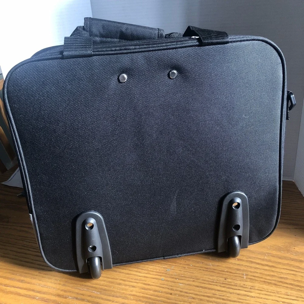 Luggage, Bella Russo Black & Gray Bag Luggage Carry On Roller And Tote Bag